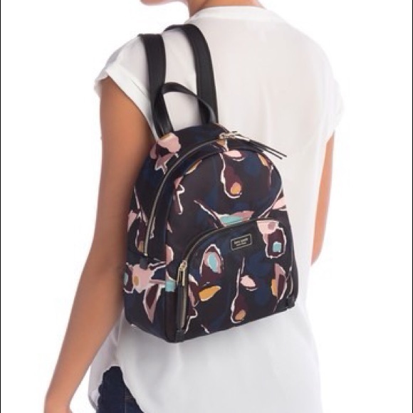 kate spade Handbags - 🎁Kate Spade Dawn Paper Rose Medium Backpack
